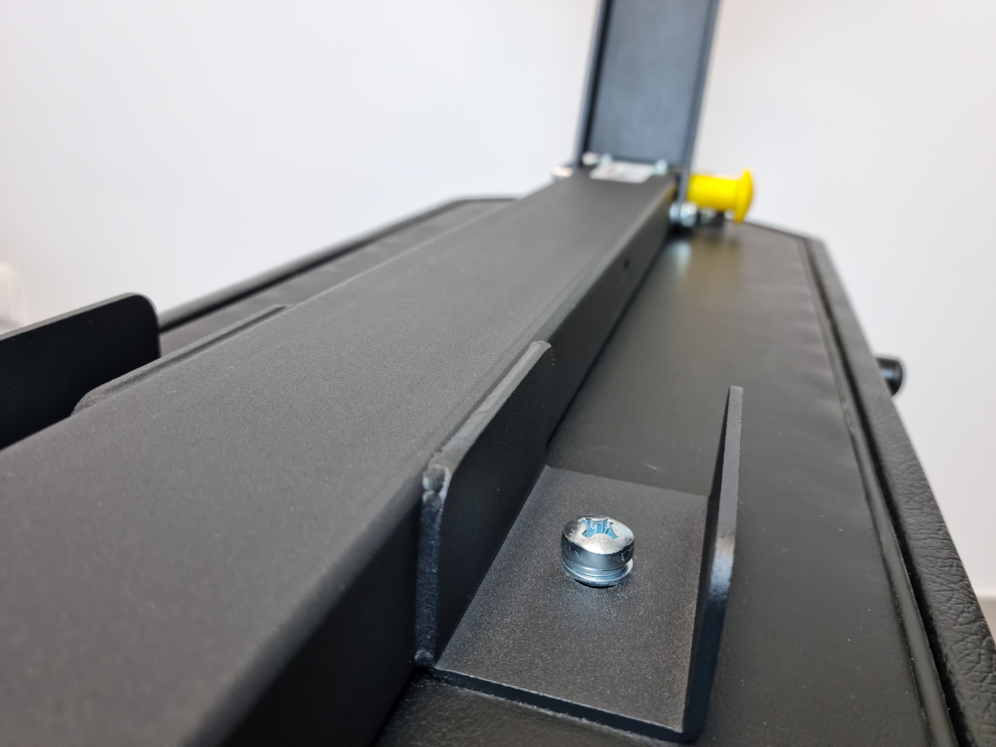 MightyRock klappbare Hantelbank + Wandhalterung